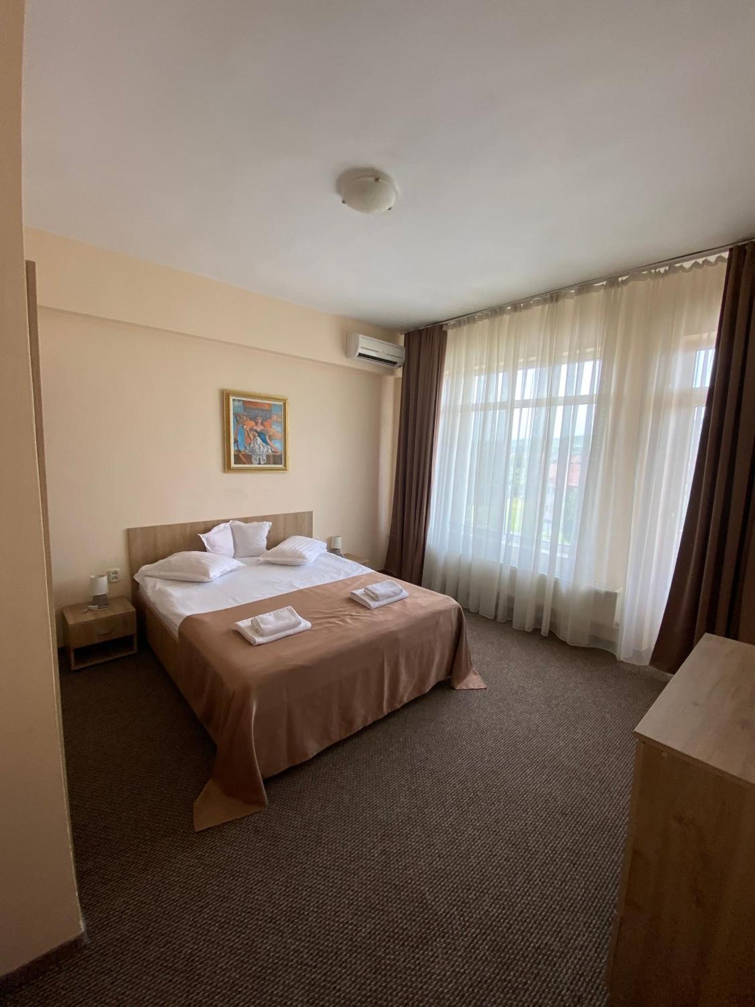 Hotel Diana Бистрица Экстерьер фото