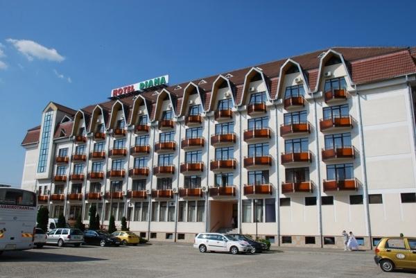 Hotel Diana Бистрица Экстерьер фото